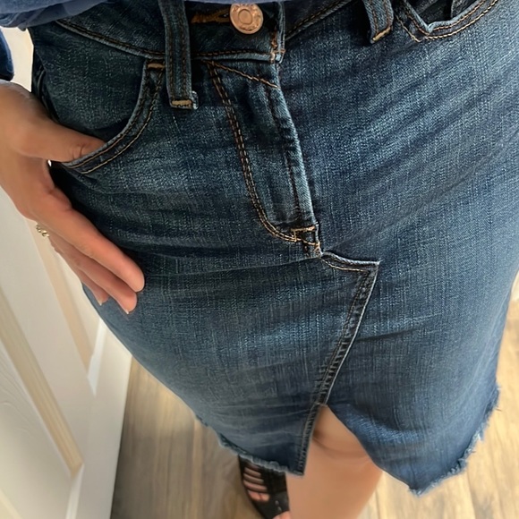 Ariat High waisted denim split skirt size 25R EUC - Picture 2 of 5